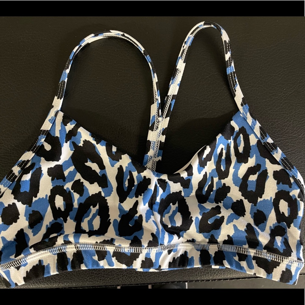 FLEO sports bra